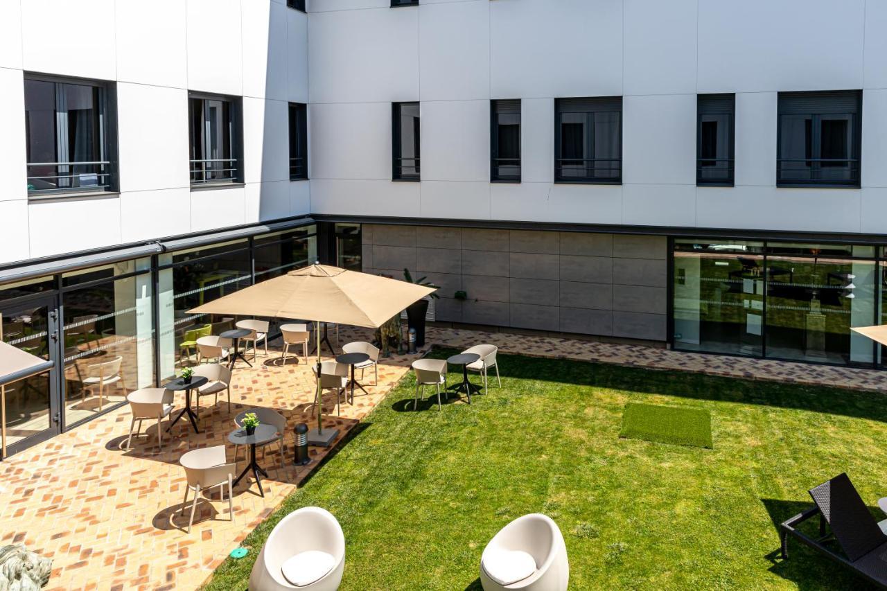 Aparthotel Les Jardins De St Cloud Saint-Cloud Esterno foto